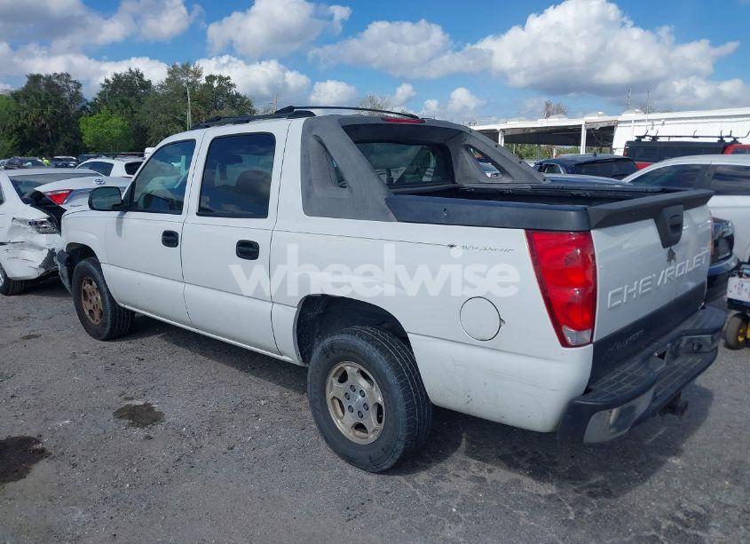 Photo 3 of 2004 Chevrolet Avalanche 1500 (VIN 3GNEC12T64G261328)