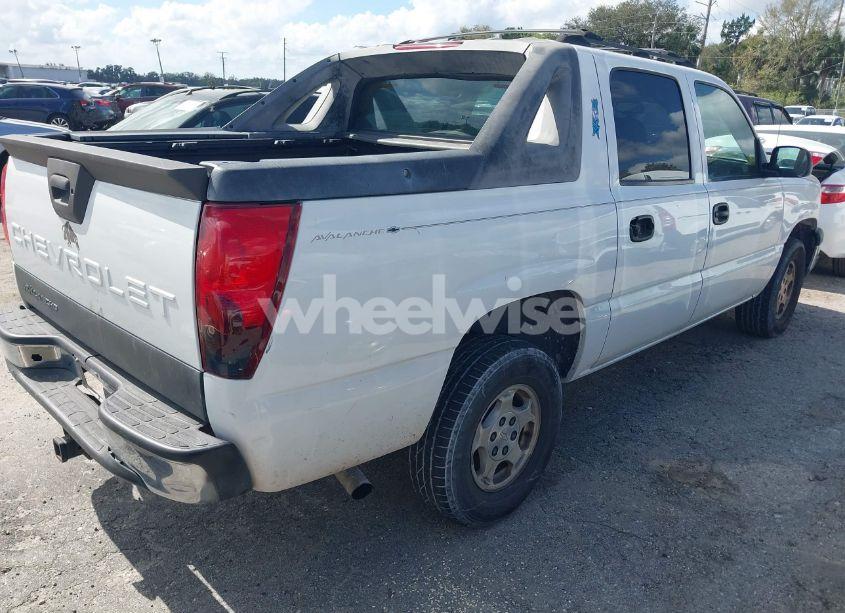 Photo 4 of 2004 Chevrolet Avalanche 1500 (VIN 3GNEC12T64G261328)