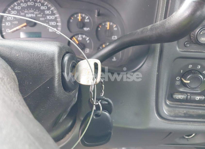 Photo 11 of 2004 Chevrolet Avalanche 1500 (VIN 3GNEC12T64G338246)