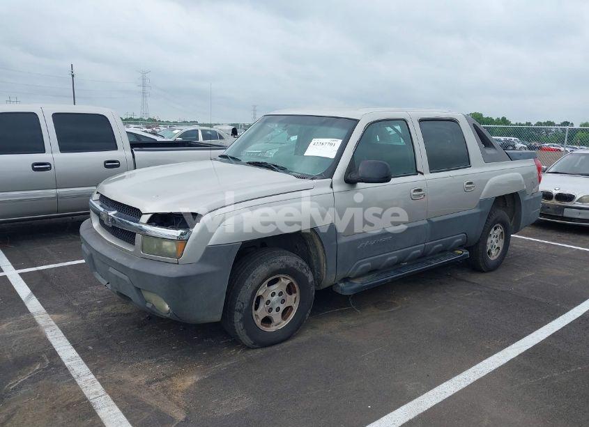 Photo 2 of 2004 Chevrolet Avalanche 1500 (VIN 3GNEC12T64G338246)