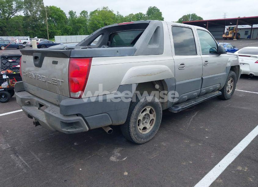 Photo 4 of 2004 Chevrolet Avalanche 1500 (VIN 3GNEC12T64G338246)