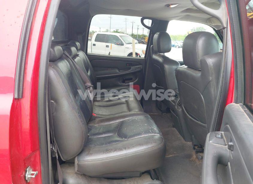 Photo 8 of 2004 Chevrolet Avalanche 1500 (VIN 3GNEC12T84G293729)