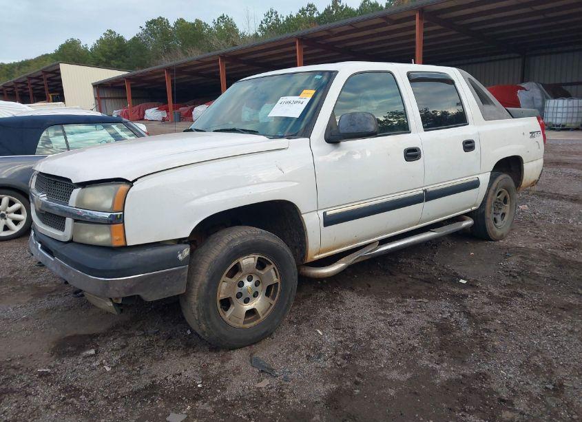 Photo 2 of 2004 Chevrolet Avalanche 1500 (VIN 3GNEC12T94G105865)