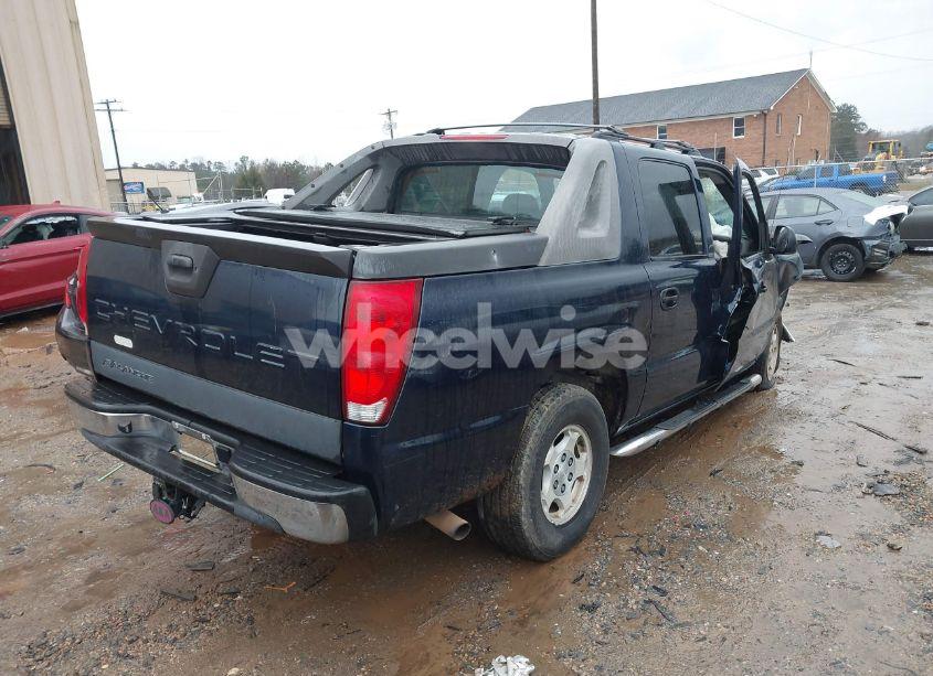 Photo 4 of 2004 Chevrolet Avalanche 1500 (VIN 3GNEC12T94G182252)
