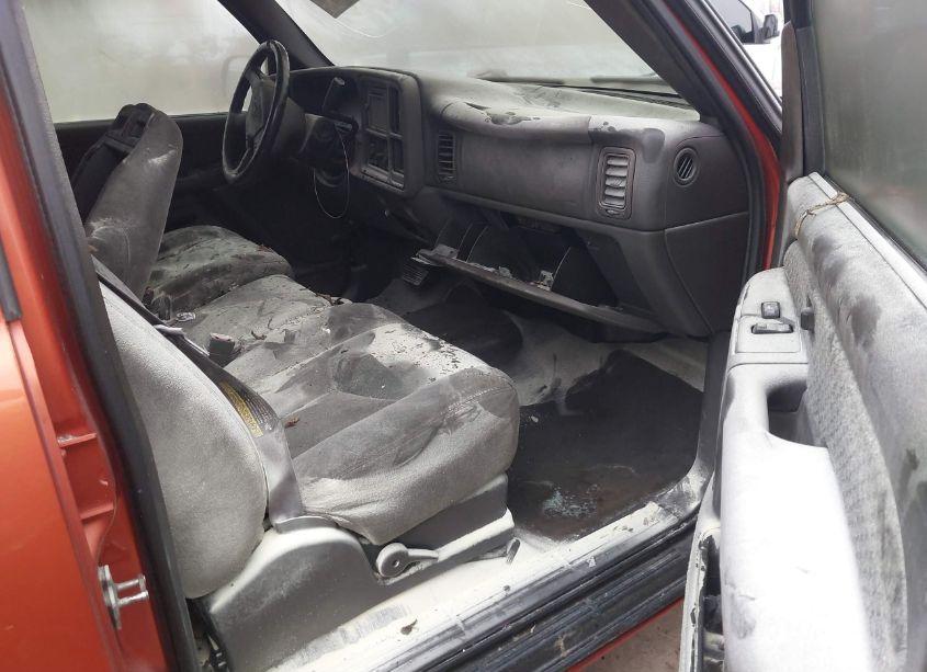 Photo 5 of 2004 Chevrolet Avalanche 1500 (VIN 3GNEC12T94G229859)