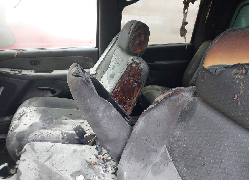 Photo 6 of 2004 Chevrolet Avalanche 1500 (VIN 3GNEC12T94G229859)