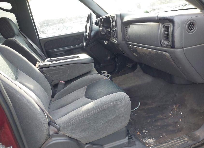 Photo 5 of 2004 Chevrolet Avalanche 1500 (VIN 3GNEC12T94G269911)