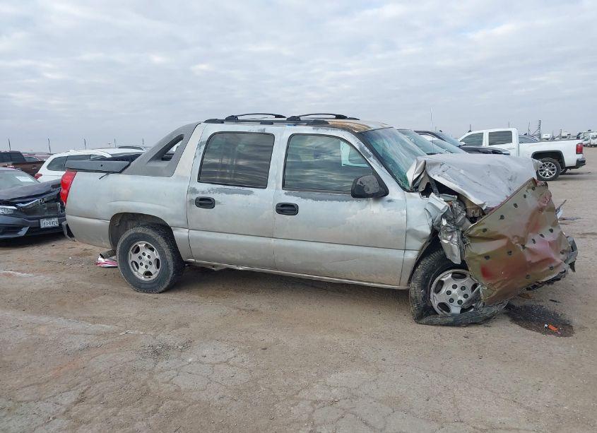 Photo 14 of 2004 Chevrolet Avalanche 1500 (VIN 3GNEC12TX4G167632)