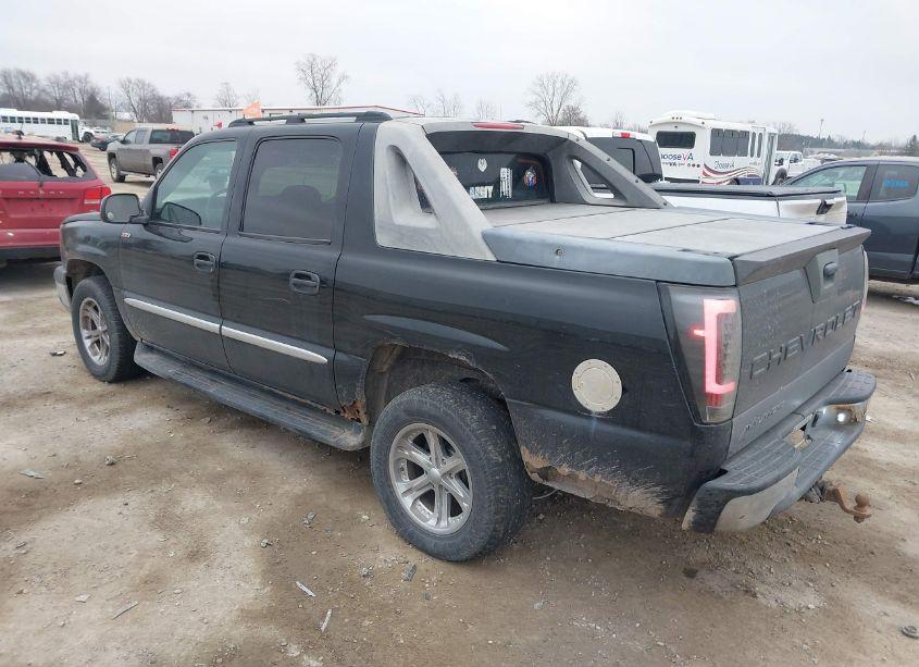 Photo 3 of 2004 Chevrolet Avalanche 1500 (VIN 3GNEC12TX4G326794)