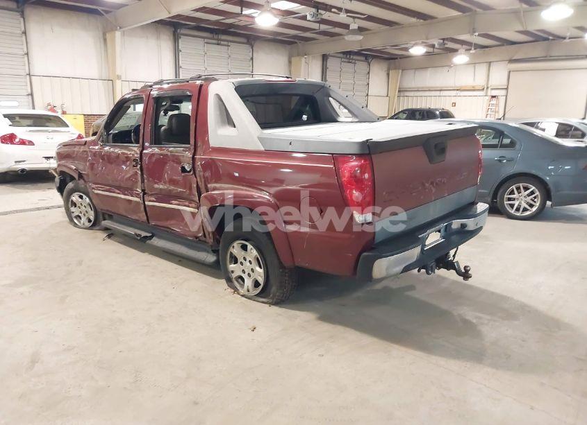 Photo 3 of 2005 Chevrolet Avalanche 1500 Z66 (VIN 3GNEC12Z05G190729)