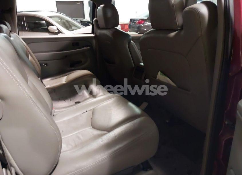 Photo 8 of 2005 Chevrolet Avalanche 1500 Z66 (VIN 3GNEC12Z05G190729)