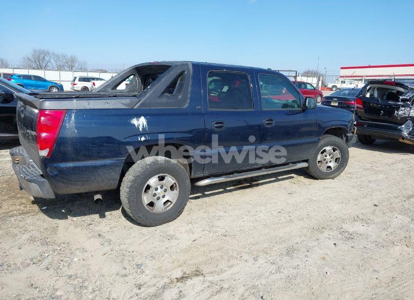 Photo 4 of 2005 Chevrolet Avalanche 1500 Z66 (VIN 3GNEC12Z25G212827)