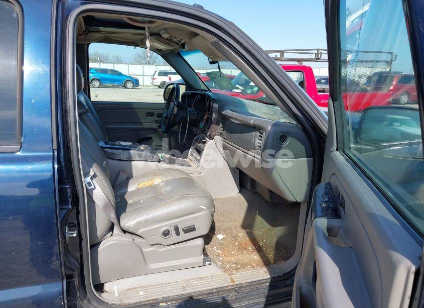 Photo 5 of 2005 Chevrolet Avalanche 1500 Z66 (VIN 3GNEC12Z25G212827)