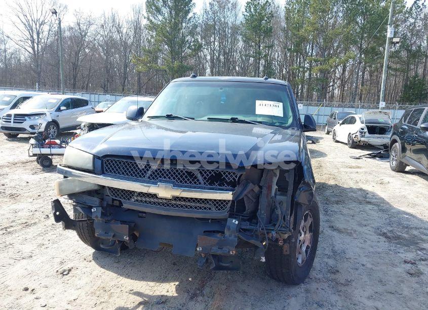 Photo 6 of 2005 Chevrolet Avalanche 1500 Z66 (VIN 3GNEC12Z25G212827)