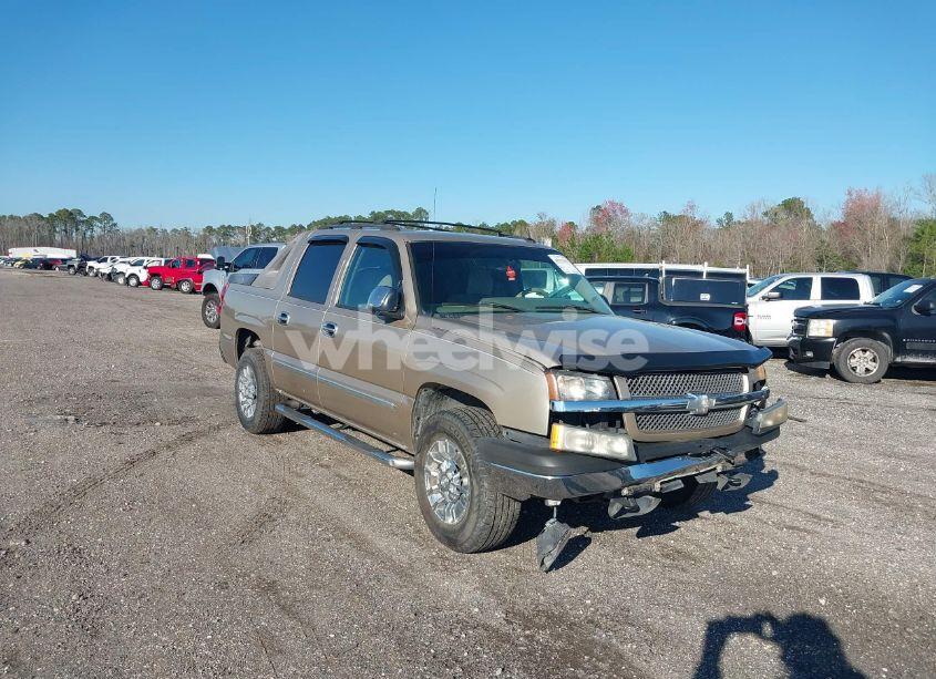 2005 Chevrolet Avalanche 1500 LS (VIN 3GNEC12Z45G167762) main photo