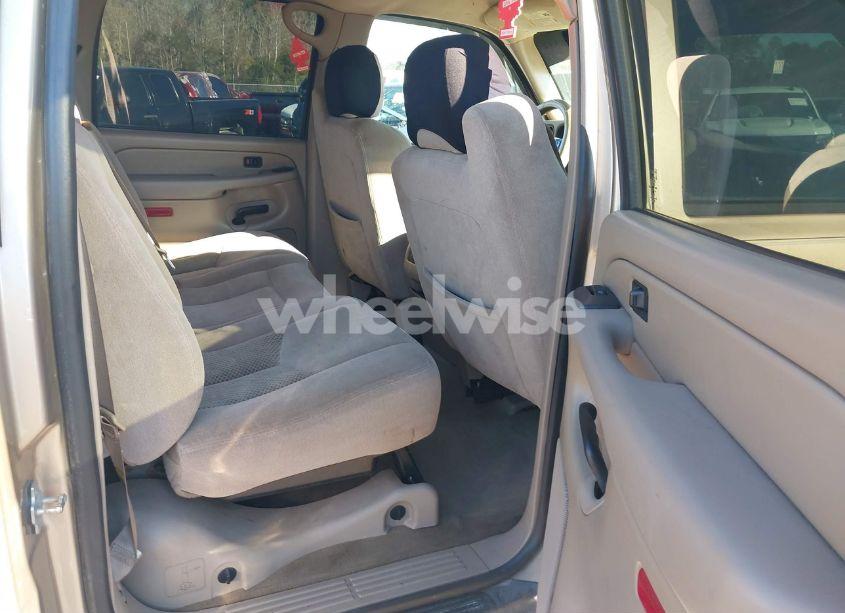 Photo 8 of 2005 Chevrolet Avalanche 1500 LS (VIN 3GNEC12Z45G167762)