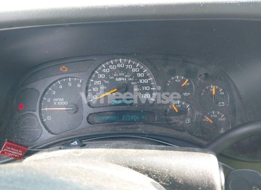 Photo 7 of 2005 Chevrolet Avalanche 1500 LS (VIN 3GNEC12Z45G270924)