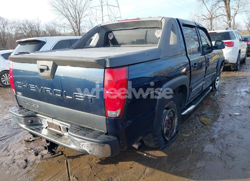 Photo 4 of 2005 Chevrolet Avalanche 1500 Z66 (VIN 3GNEC12Z65G124198)
