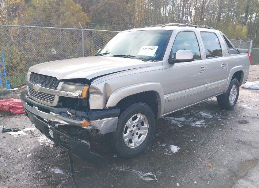 Photo 2 of 2005 Chevrolet Avalanche 1500 Z66 (VIN 3GNEC12Z75G285126)