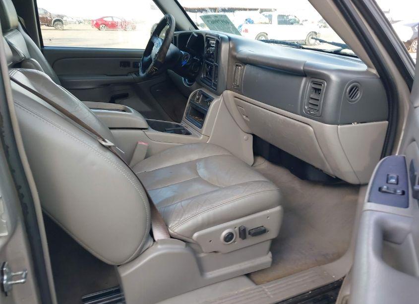 Photo 5 of 2005 Chevrolet Avalanche 1500 Z66 (VIN 3GNEC12Z75G285126)