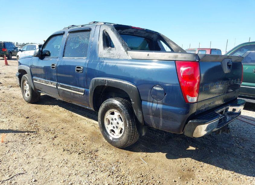 Photo 3 of 2005 Chevrolet Avalanche 1500 LS (VIN 3GNEC12Z95G294099)