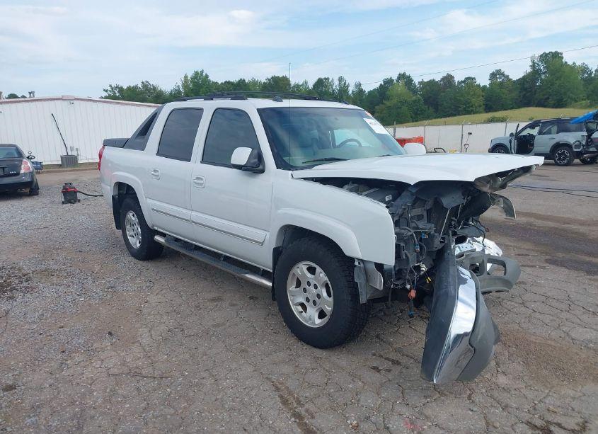 2005 Chevrolet Avalanche 1500 Z66 (VIN 3GNEC12ZX5G155888) main photo