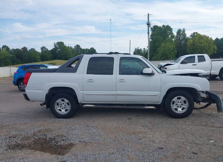 Photo 13 of 2005 Chevrolet Avalanche 1500 Z66 (VIN 3GNEC12ZX5G155888)