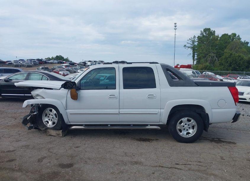 Photo 14 of 2005 Chevrolet Avalanche 1500 Z66 (VIN 3GNEC12ZX5G155888)