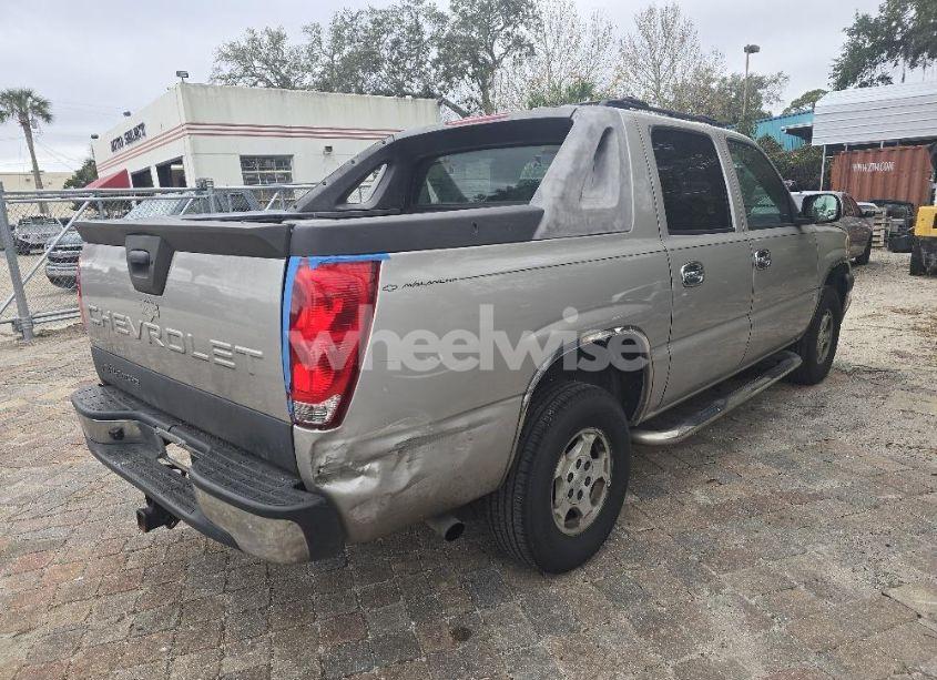 Photo 6 of 2005 Chevrolet Avalanche 1500 LS (VIN 3GNEC12ZX5G295455)
