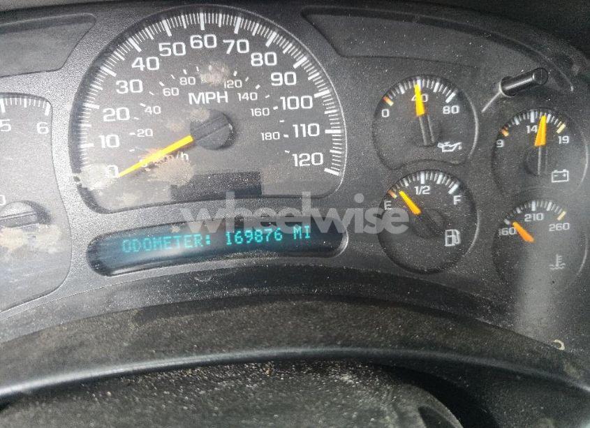 Photo 7 of 2005 Chevrolet Avalanche 1500 LS (VIN 3GNEC12ZX5G295455)