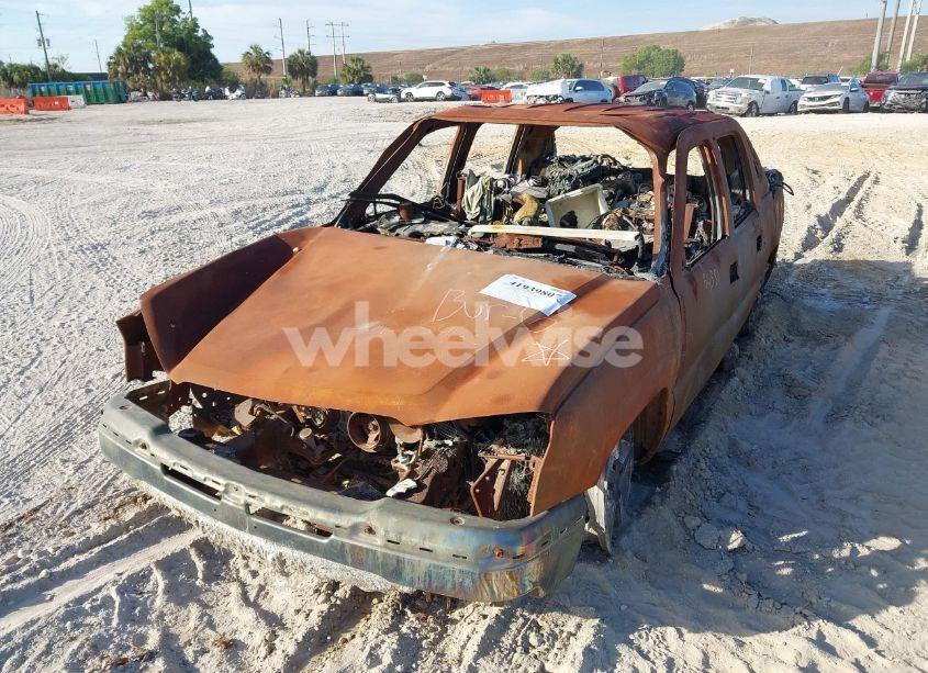 Photo 2 of 2006 Chevrolet Avalanche 1500 Z66 (VIN 3GNEC12ZX6G177407)