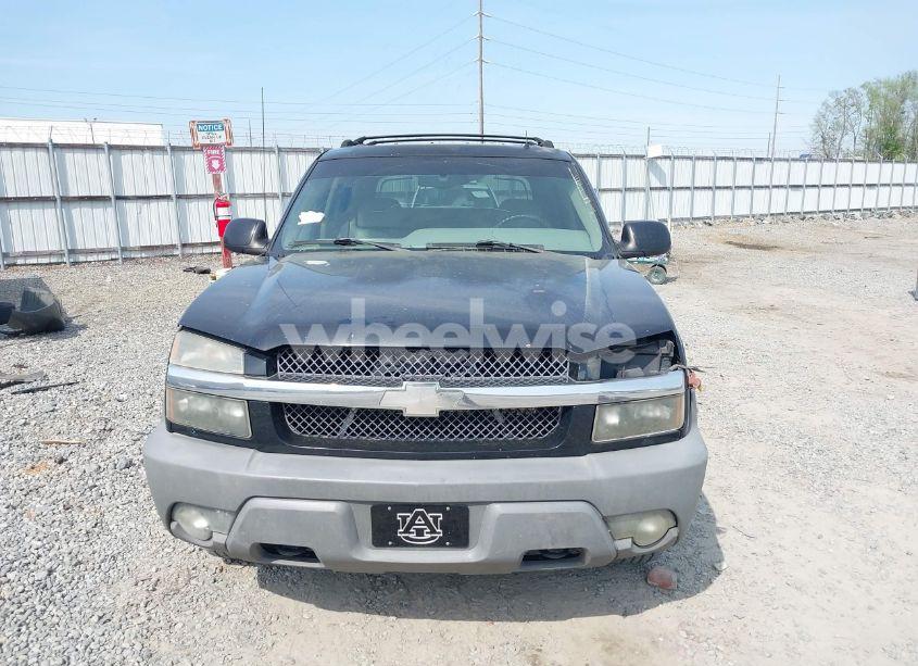 Photo 13 of 2002 Chevrolet Avalanche 1500 (VIN 3GNEC13T02G219796)