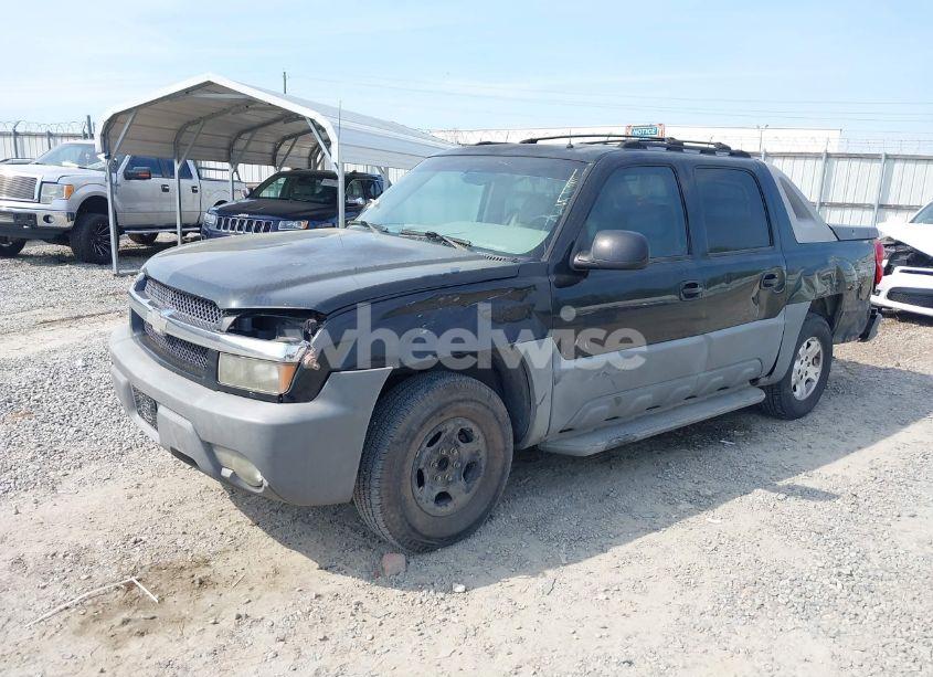 Photo 2 of 2002 Chevrolet Avalanche 1500 (VIN 3GNEC13T02G219796)