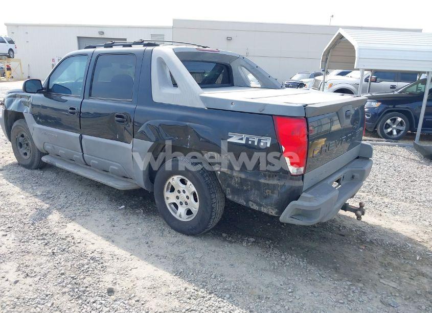 Photo 3 of 2002 Chevrolet Avalanche 1500 (VIN 3GNEC13T02G219796)