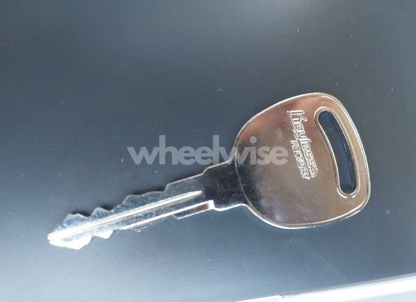 Photo 11 of 2003 Chevrolet Avalanche 1500 (VIN 3GNEC13T03G144874)