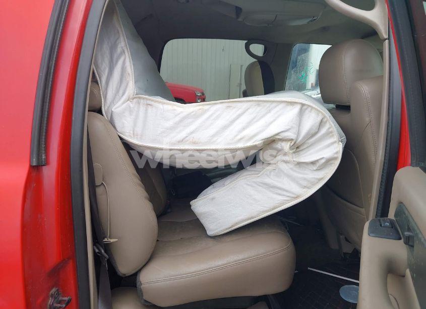 Photo 8 of 2003 Chevrolet Avalanche 1500 (VIN 3GNEC13T03G196148)