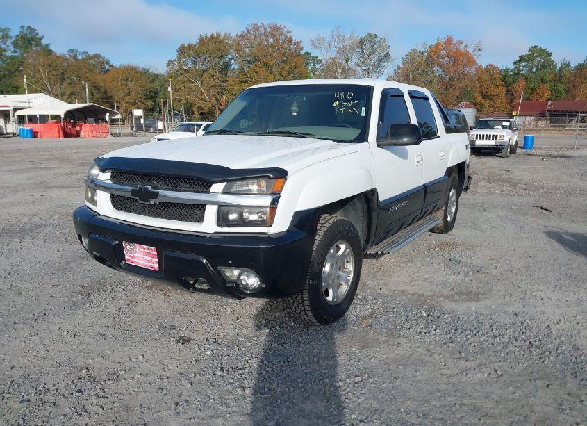 Photo 2 of 2002 Chevrolet Avalanche 1500 (VIN 3GNEC13T12G155526)