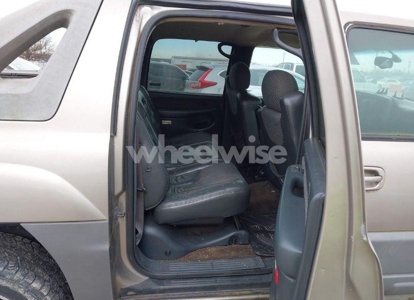 Photo 8 of 2002 Chevrolet Avalanche 1500 (VIN 3GNEC13T32G117179)