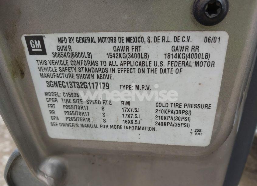 Photo 9 of 2002 Chevrolet Avalanche 1500 (VIN 3GNEC13T32G117179)