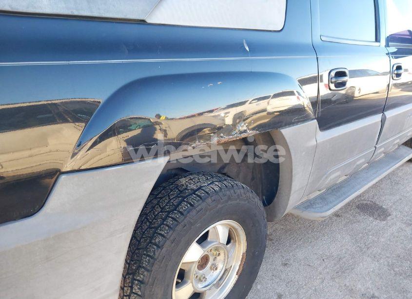 Photo 14 of 2002 Chevrolet Avalanche 1500 (VIN 3GNEC13T32G268216)