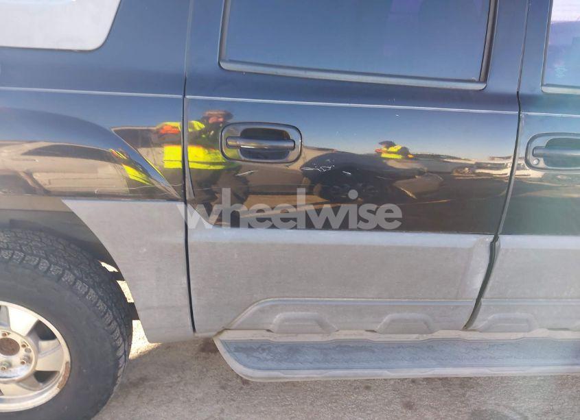 Photo 15 of 2002 Chevrolet Avalanche 1500 (VIN 3GNEC13T32G268216)