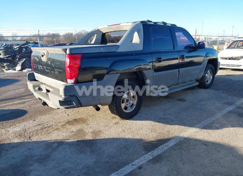 Photo 4 of 2002 Chevrolet Avalanche 1500 (VIN 3GNEC13T32G268216)