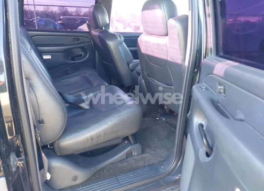 Photo 8 of 2002 Chevrolet Avalanche 1500 (VIN 3GNEC13T32G268216)