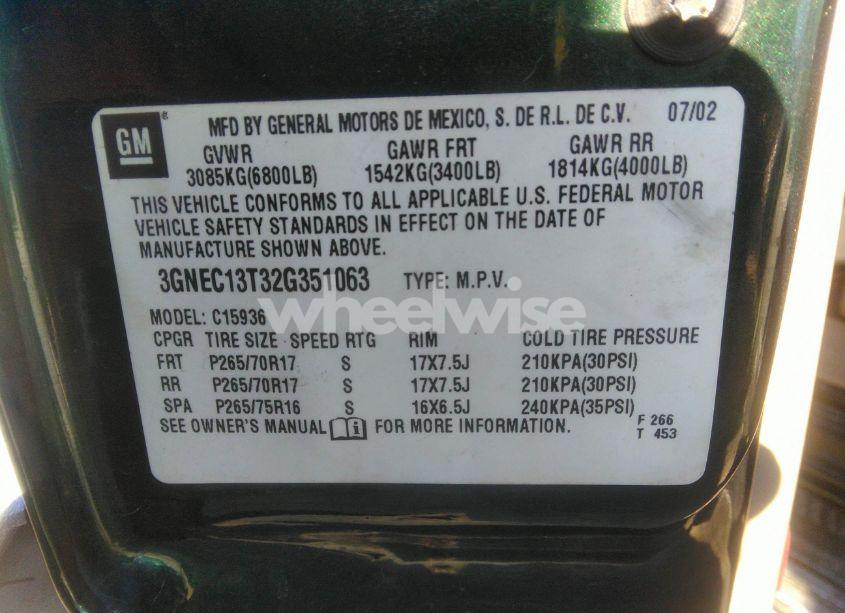 Photo 9 of 2002 Chevrolet Avalanche 1500 (VIN 3GNEC13T32G351063)