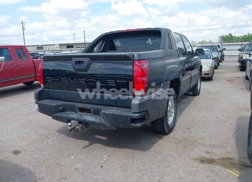 Photo 4 of 2003 Chevrolet Avalanche 1500 (VIN 3GNEC13T43G138317)
