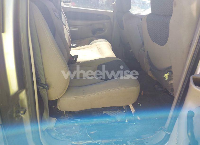 Photo 8 of 2002 Chevrolet Avalanche 1500 (VIN 3GNEC13T52G169140)