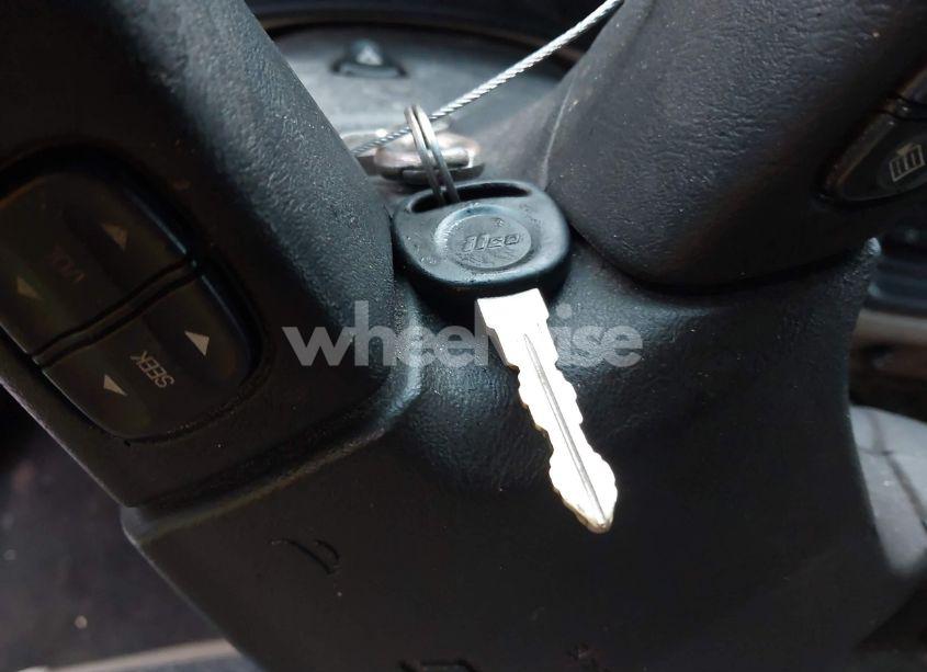 Photo 11 of 2003 Chevrolet Avalanche 1500 (VIN 3GNEC13T53G126421)