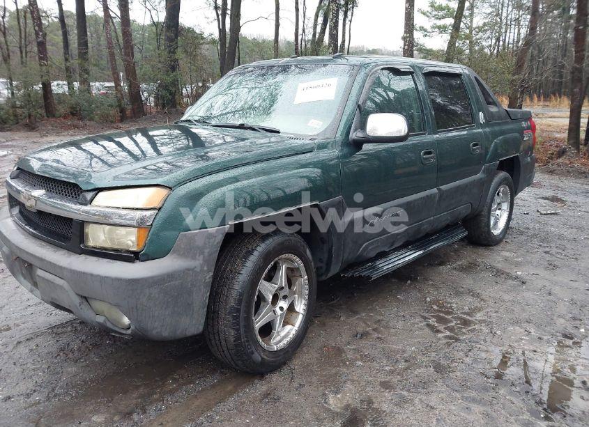 Photo 2 of 2003 Chevrolet Avalanche 1500 (VIN 3GNEC13T53G126421)