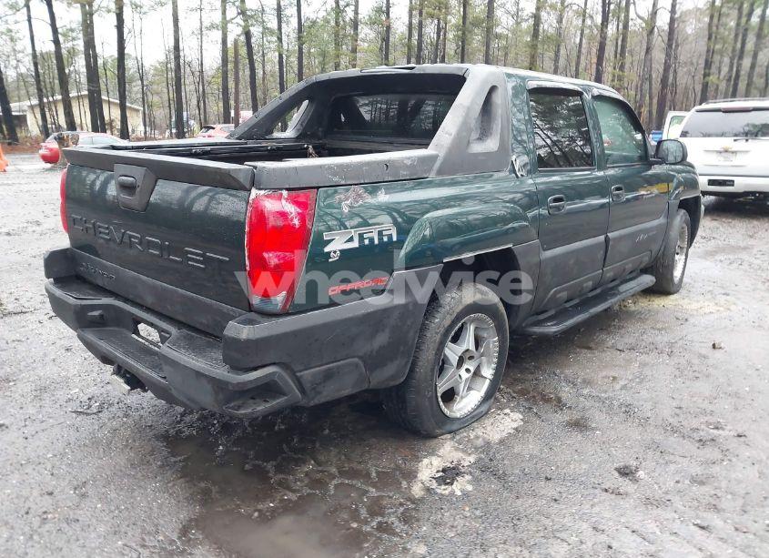 Photo 4 of 2003 Chevrolet Avalanche 1500 (VIN 3GNEC13T53G126421)
