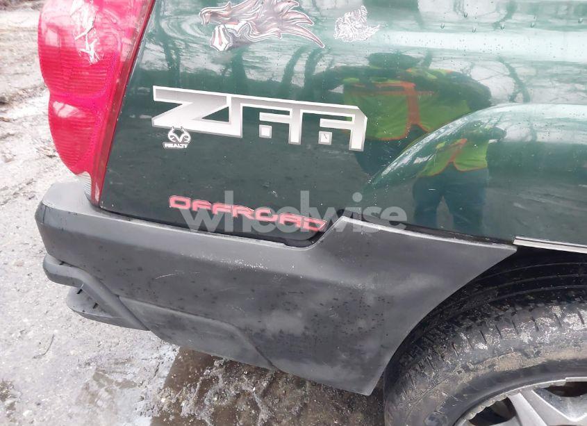 Photo 6 of 2003 Chevrolet Avalanche 1500 (VIN 3GNEC13T53G126421)